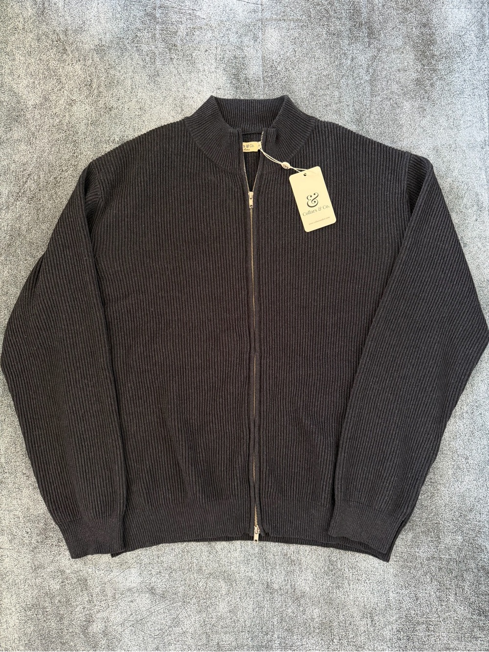 Collars & Co Men’s Navy Ribbed Zip-Up Sweater - Picture 5 of 6